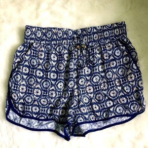 AVA CHRISTINE | blue patterned casual shorts